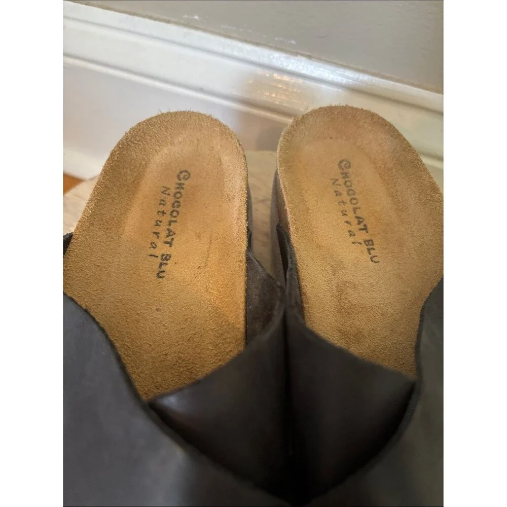 Chocolat Blu Women's Black Crisscross Slide Sandals size 39